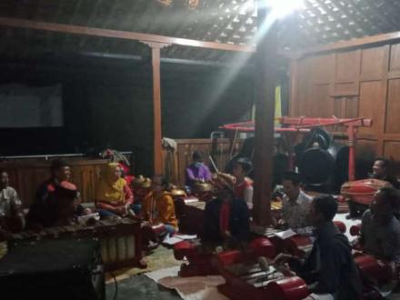 Semangat Melestarikan Budaya, Kelompok Seni Karawitan “Mardi Budoyo” Ngaran Tambah Waktu Latihan