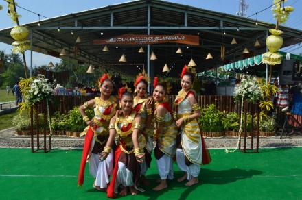Meriahkan Grand Opening Taman Kuliner Gilangharjo, Berbagai Kesenian Lokal Dipentaskan