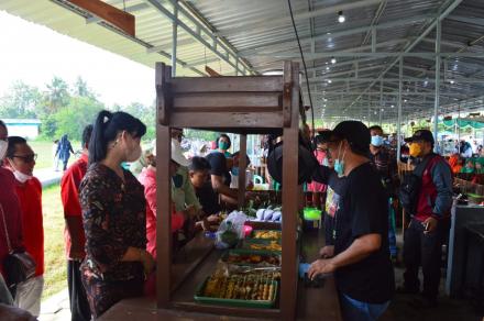Dukung Penuh Taman Kuliner Gilangharjo, Para Pejabat Sempatkan Jajan di Beberapa Lapak Kuliner