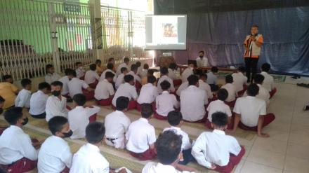 Sosialisasi di SMPN 4 Pandak, Satgas PPA Gilangharjo Mulai Program Satgas PPA Goes to School