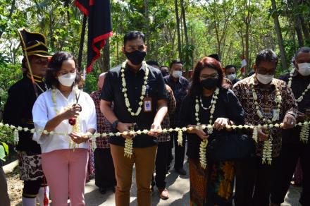 KPH Yudanegara Launching Destinasi Eduwisata Pembatik Cilik Gilangharjo di Padukuhan Gunting