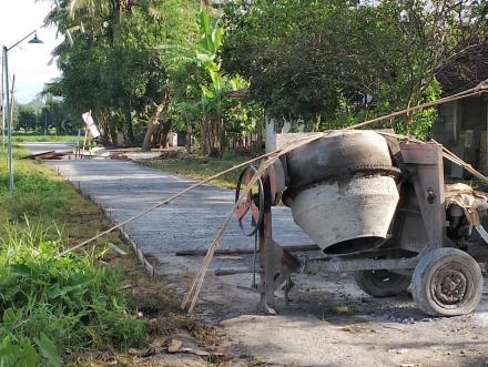 Gotong Royong Warga Corblok Jalan Kauman RT 04