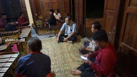 Uyon-Uyon Kemis Legen Omah Nglaras di Hadiri Kepala Dinas Kebudayaan Bantul