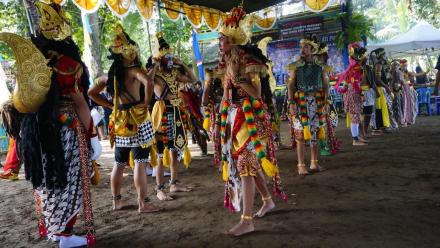 Pagelaran Reog Wayang Melati Putih Banyudono